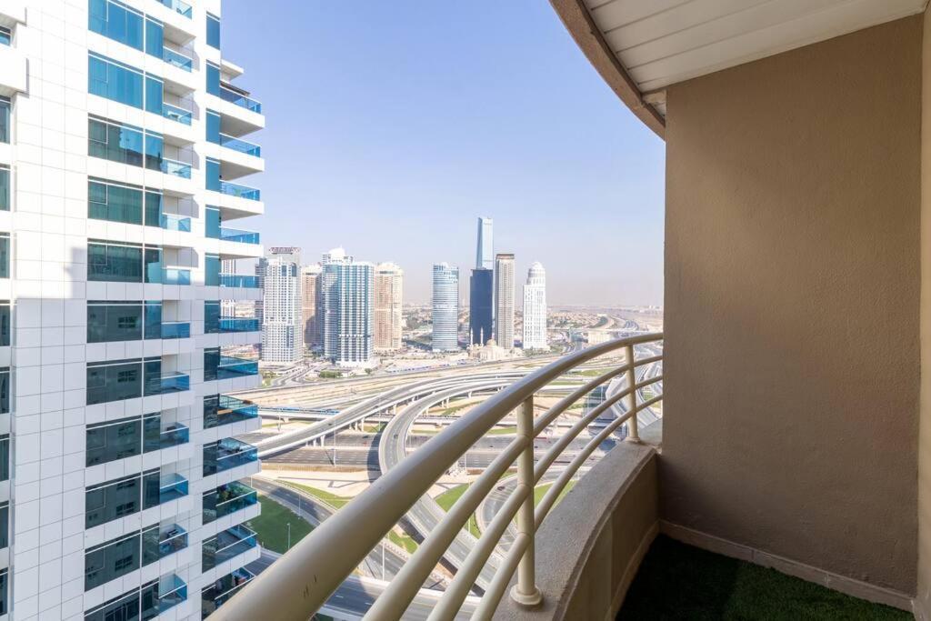 Luxury 3 Bedroom Condo Near Beach In Marina Dubai Exterior photo